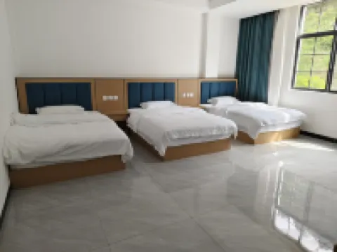 Renzhiqiao Farm Stay Hotels in Pingbian