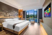 Maitreya Sanlong Hotel (Huquan Hot Spring Ecological Park Honghe Water Town Branch)