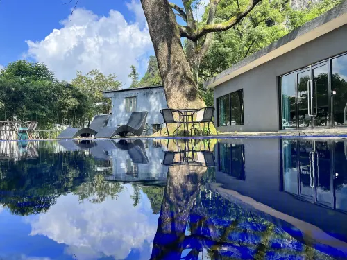 Yingxi Peak Forest Corridor Cuiying Residence