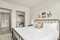 CozySuites at Westgate - balcony