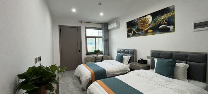 Gui Jia min su Hotels in Ji County