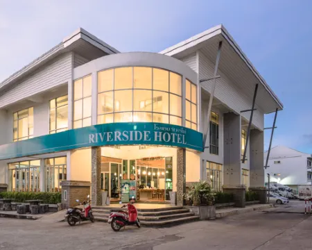 リバー サイド ホテル クラビのホテル