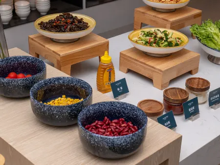 Country Inn &Changde First People's Hospital Branch Отели рядом с достопримечательностью «Hunan Institute of Applied Technology (West Campus)»