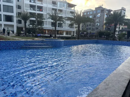 Zijin Shanshui No.1 Guli Hot Spring Homestay Отели рядом с достопримечательностью «Hot Spring»