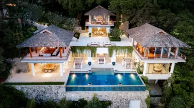 빌라 첼레이 - 럭셔리 워터프론트 빌라 푸켓 호텔