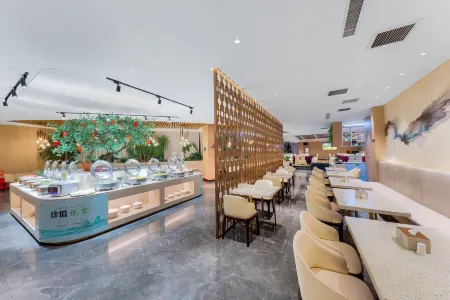 YueCheng Hotel Отели рядом с достопримечательностью «Henan Mechanical and Electrical Vocational College»