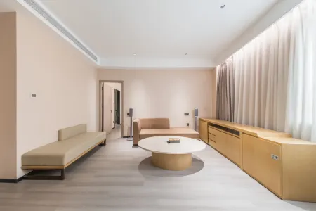 Starway Hotel (Lechangping Shizhan) Отели рядом с достопримечательностью «Golden Rooster Ridge»