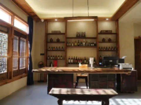 Hillside Retreat Hotels in Liping