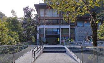 Longsheng Hot-spring Hotel