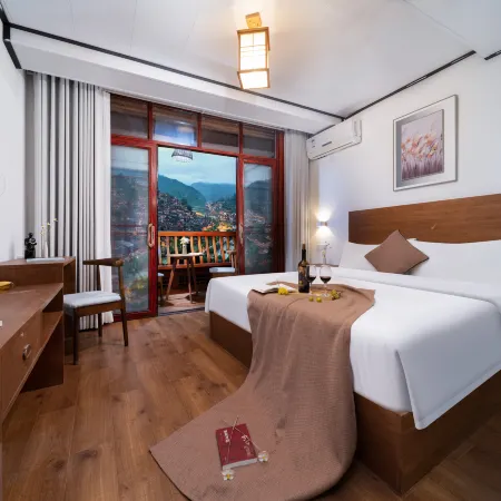 Beloved Fanghua Panoramic Xijiang thousand Miao village