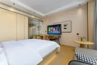 Night Lang Wisdom Hotel