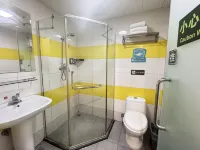 Qiyuan Yueding Business Hotel (Beijing Huilongguan East Street Subway Station) - E-sporlara Uygun
