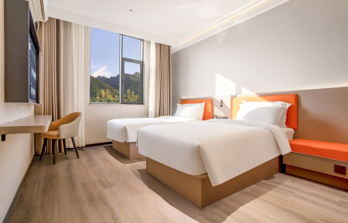 Huaping Tairong Hotel