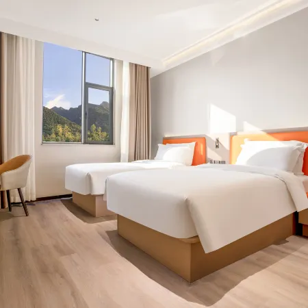 Huaping Tairong Hotel