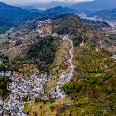 Tianyun Mountain House·Villa Xishanlinyumeisu (Huangling Scenic Area Branch)