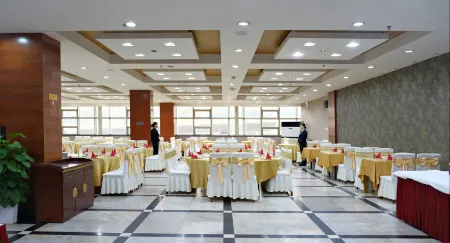 Nanlin Hotel Отели рядом с достопримечательностью «Xuanwu Lake Scenic Area»