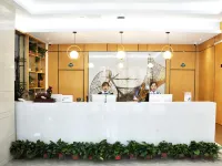 GreenTree Inn Express Hotel (Fuyang Shuangqingwan Park Branch)