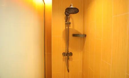 Guanxian Super 8 Hotel (Xinhua Hospital Branch)