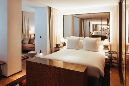 SAX Paris, LXR Hotels & Resorts