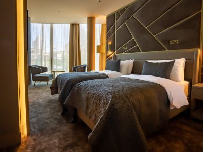 Art Hotel Rotterdam-Fully Renovated