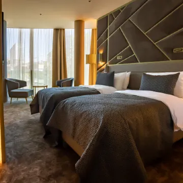 Art Hotel Rotterdam-Fully Renovated
