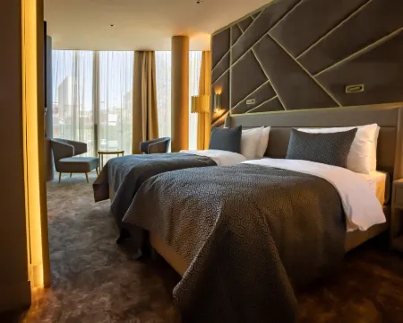 Art Hotel Rotterdam-Fully Renovated Hotels in Rotterdam