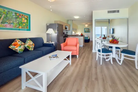 La Vista Hotel Отели рядом с достопримечательностью «Dawn Beach»