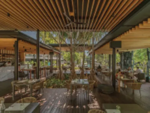 스테이 웰빙 & 라이프스타일 리조트 푸켓 호텔