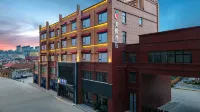 Meicheng Hotel (Yinzuan Shoufu) Hotels near Binhe Square
