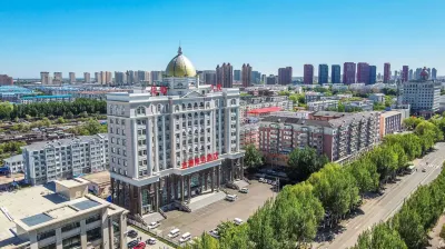 Jinyuan Hotel (Qiqihar University) Отели рядом с достопримечательностью «Хэйлунцзянский институт профессиональных технологий и технологий»