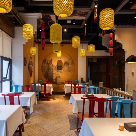 Vienna International Hotel (Huizhou High Speed Railway North Station Xing'an City)
