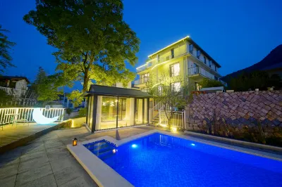 Gengfu Villa·Modern Hot Spring Boutique Stay (Yucun Plaza) Hotel a 