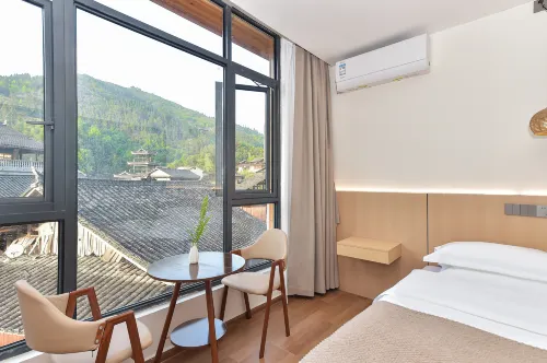 Xijian Qishu Homestay (Zhaoxing Dong Village Store)