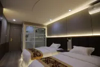 Shitou Business Hotel (Laizhou Bus Station) - balcony