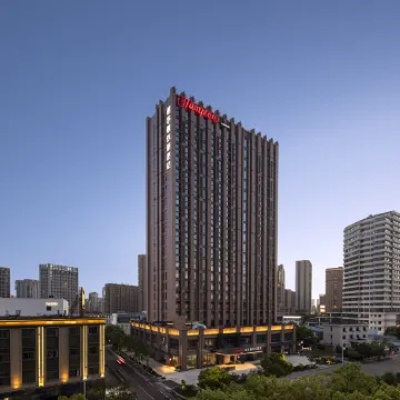 Hampton by Hilton Ningbo Yinzhou City Center โรงแรมใกล้ถนนซงเจียงตะวันออก