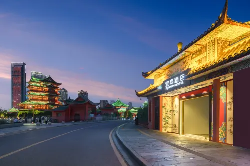 Echarm Hotel (Nanchang Tengwang Pavilion Wanshou Palace Subway Station)