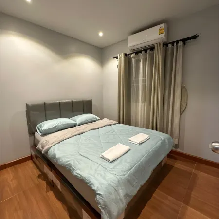 The Lake guest house