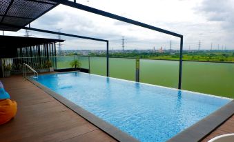 Lemo Hotel Serpong