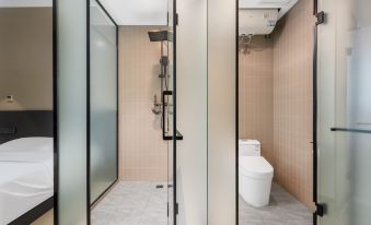 Jinzhixing Hotel (Harbin Railway Station South Square Medical University Fourth Hospital)