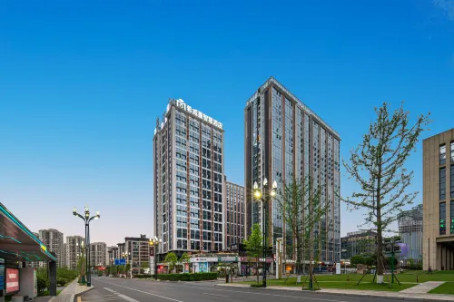 宜賓●希威蔓丨LuxuryLightCinemaFilms智慧飯店（宜賓站西站店）