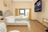 Yunxi Hotel (Xinxiang Jin Sui Avenue Baolong Plaza)