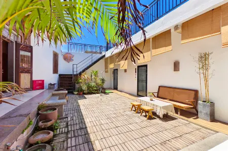 Dongshan Taoqi Seaside B&B