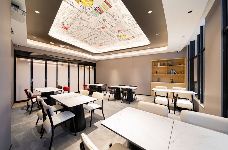 Ibis Hotel (Shanghai Hongqiao Railway Station) photo 2