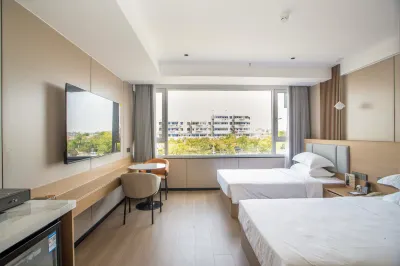 Aifeng Hotel (Yancheng Sheyang Jiefang Road Branch) Hotels near Henglong Square