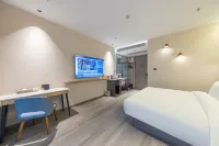 Homeinn Selected Hotel (Xining High-Speed Railway Station)