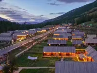 Kanas · Yunyi · Wild Luxury · Vacation Homestay - โรแมนติก