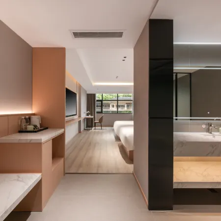 Vincher Cloud Nest Hotel