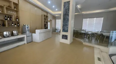 Xingdao Holiday Hotel (Shanghai wusong international Cruise Terminal)