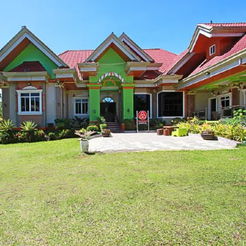 Loboc Airbnb Travellers Inn
