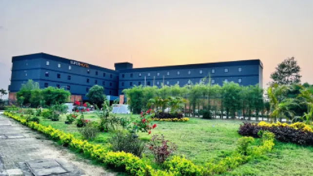 Super Hotel Thilawa Hotels in 